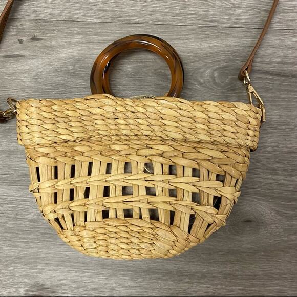 Poolside Straw Bag with Leather Strap - Picture 2 of 10
